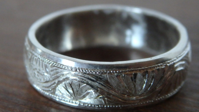 睡蓮の指輪 water lily