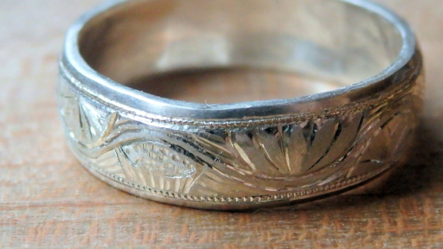 睡蓮の指輪 water lily