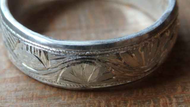 睡蓮の指輪 water lily